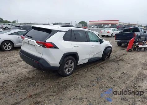 2022 Toyota Rav4 Xle/Xle Premium из США, поврежденный, VIN 2T3W1RFV5NW194817